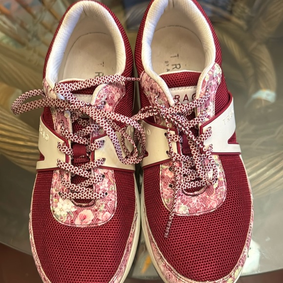 Traq by Alegria Shoes - TRAQ by Alegria sneaker is comfortable and amazing nurses use them sz8